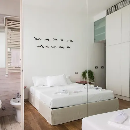 Apartment Hemeras Boutique Homes - Design Flats Near The City Center *