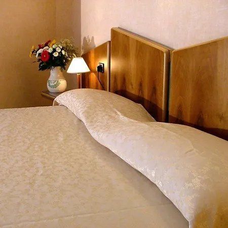 Sunflower Hotel Milán