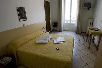 La Pace 2* Milan
