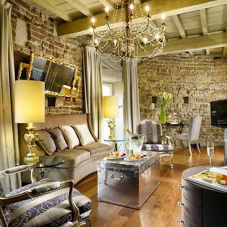 Brunelleschi Hotel 4*