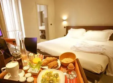Townhouse 12 酒店 4*