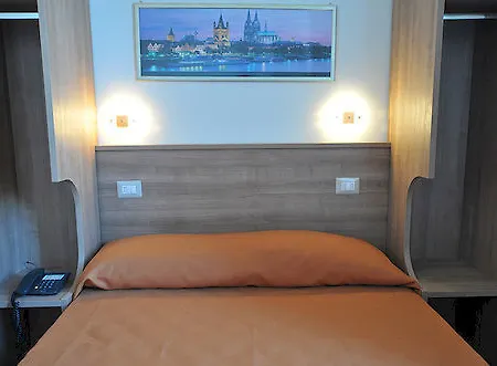 Montecarlo 3* Milan