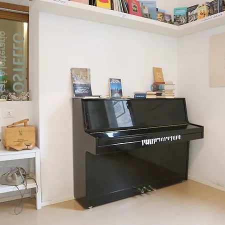 Gogol'ostello & Caffe Letterario *