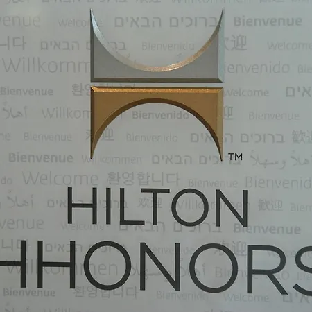Hilton Garden North Отель 4*