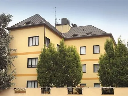 Cimarosa 4* Milánó