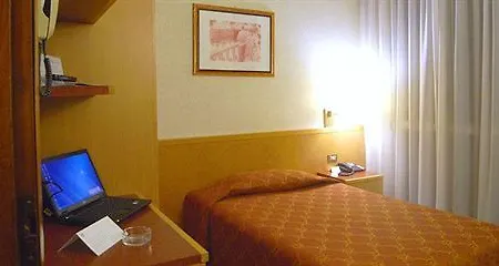 Ih Argonne Park 3* Milano