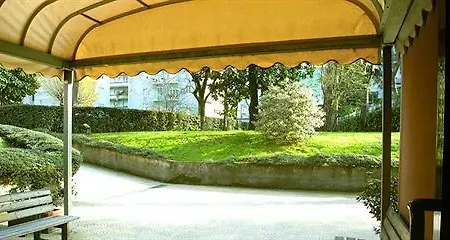 Ih Argonne Park Lägenhetshotell