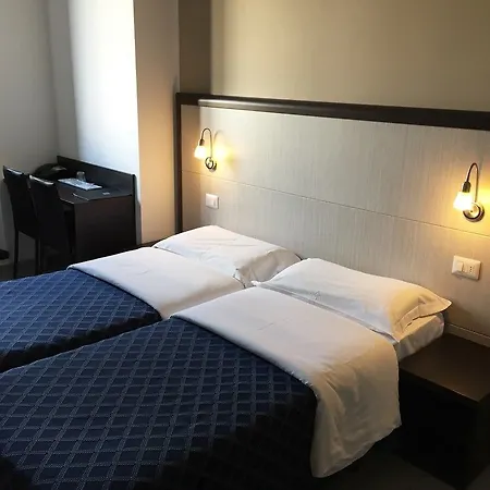 Hotel Av Milan
