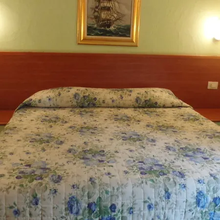 Brianza Hotell 3*