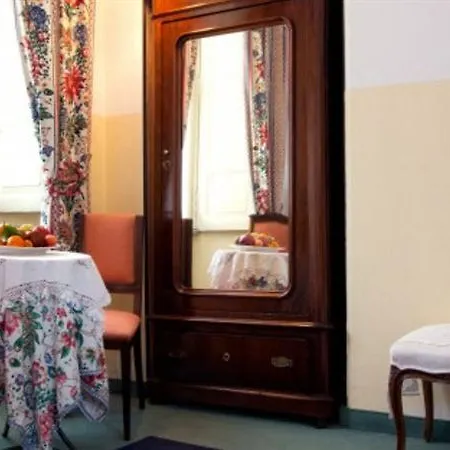 Hotel Antica Solferino 2*