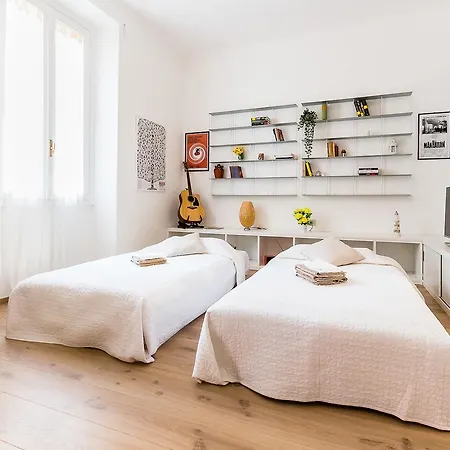 Alessia'S Flat- Marche M5 Apartamento Milão