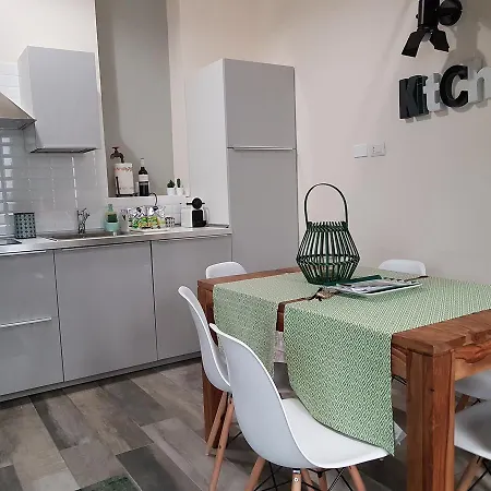 Domus Navigli ميلان