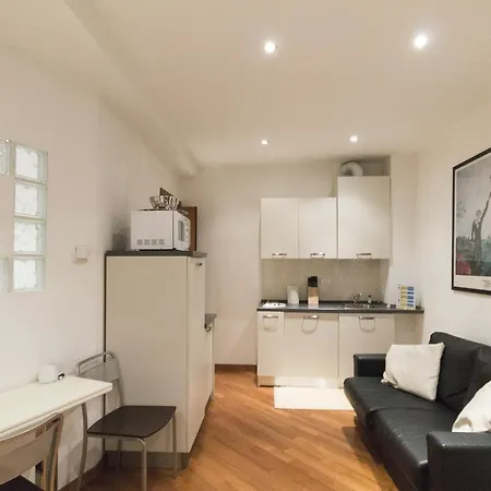 Colonne San Lorenzo Апартаменты *
