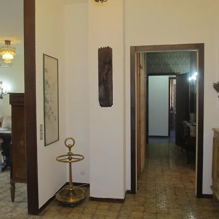 Bed & Breakfast Welcome To My House 4*