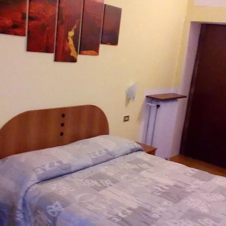 Tirreno Hotell