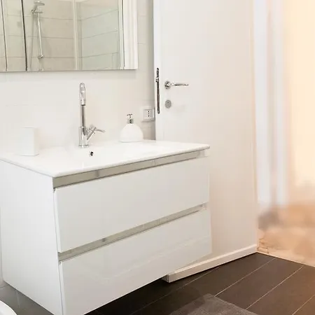 De Amicis Near Duomo Milano