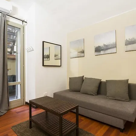 Apartment Cadorna Center Studio-by Flatscollection
