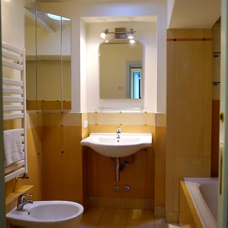 아파트 Fabulous Attic With View