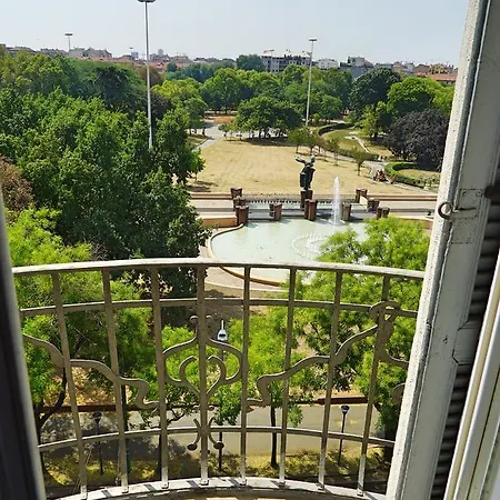 Fabulous Attic With View 아파트