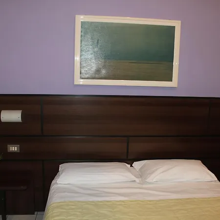 Hotel La Pace 2*