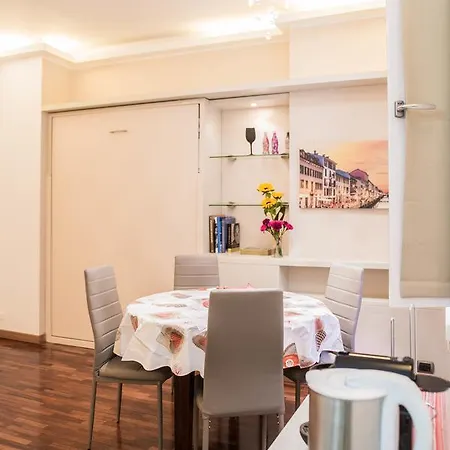 Apartament Amendola Fiera Flat Mediolan