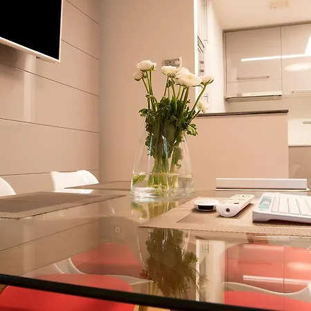 Repubblica Centro Apartment Milan