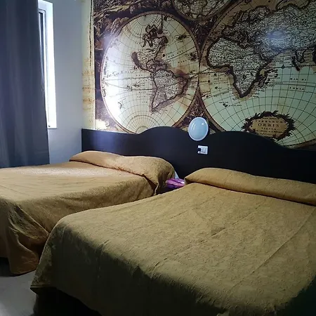 Hostel Old *