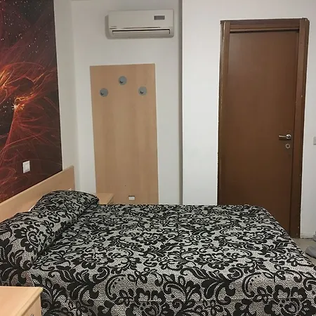 Old Hostel Milan