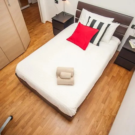 Apartment Piola