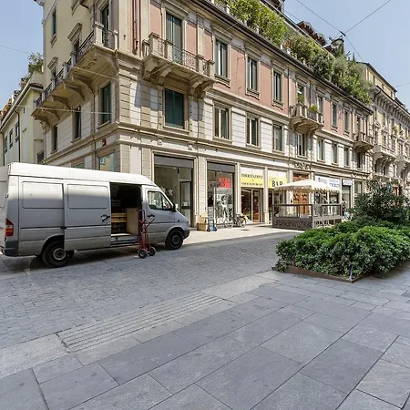 Paolo Sarpi Apartment Milan