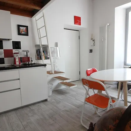 Italianway-canonica 34 Milan
