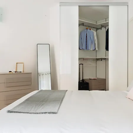 Apartment Joivy Sunny 1-bed Flat With Balcony
