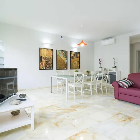 Primopiano - Rg12 Apartament