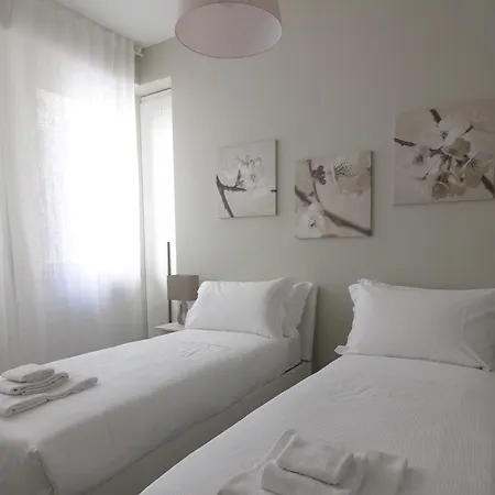 Apartment Italianway-magenta 32 Trilocale *