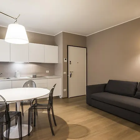 Myplace Corso 11 Milán