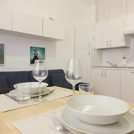 Apartment Italianway Corso San Gottardo 19 *