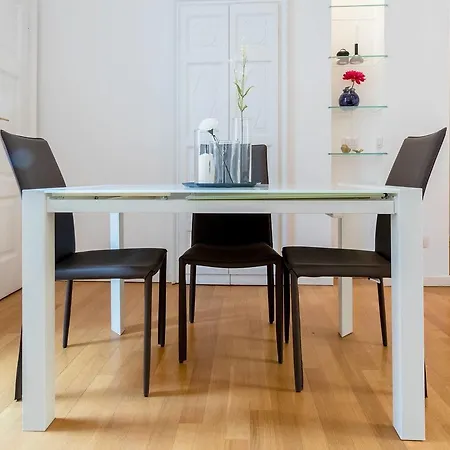 Apartament Joivy Lovely Flat For 5 Close To Sforzesco Castle *