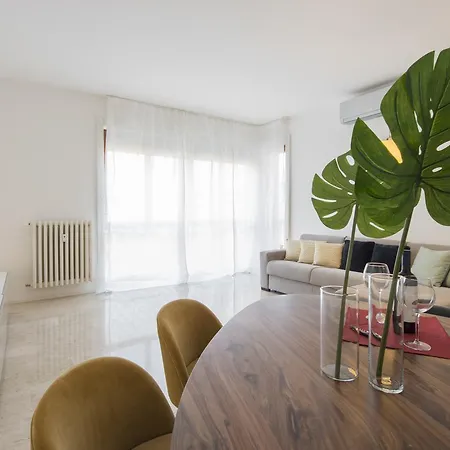 Mila Via Savona * Milano