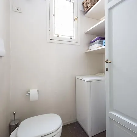 Mora 12 Apartment *