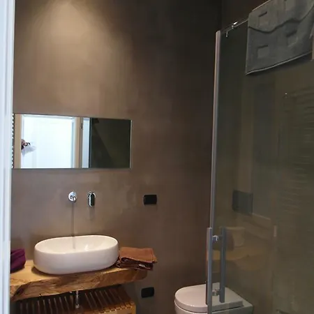 Apartamento Design In Casa Epoca Isola Garibaldi Milão