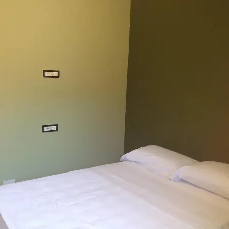 Mrhostel אכסניה *