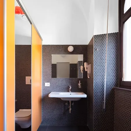 Hostel Babila & Bistrot *