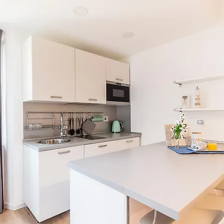 Alessia's Flat - Sarpi 3 Apartment Milan