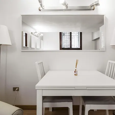 Cadorna Center Studio-by Flatscollection