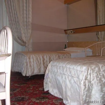 Roma 4* Milano