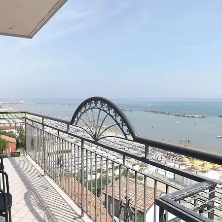 Vienna מלון 3*