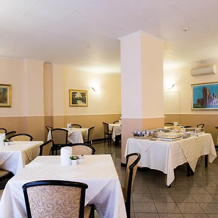 Piccolo 3* Milano
