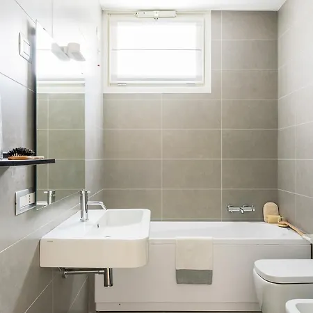 Altido Lovely 1-bed Flat With Balcony & Free Parking Lägenhet *