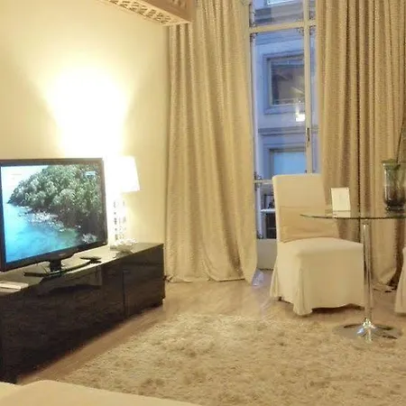 Hotel The Place