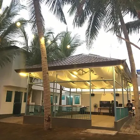 Resort Layolayo Beach Cove 3*